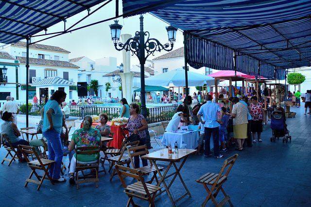 mercado artesanal y fiesta benéfica barra de comida y bebida