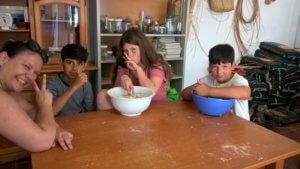 Bread baking workshop at camp in Prado del Rey